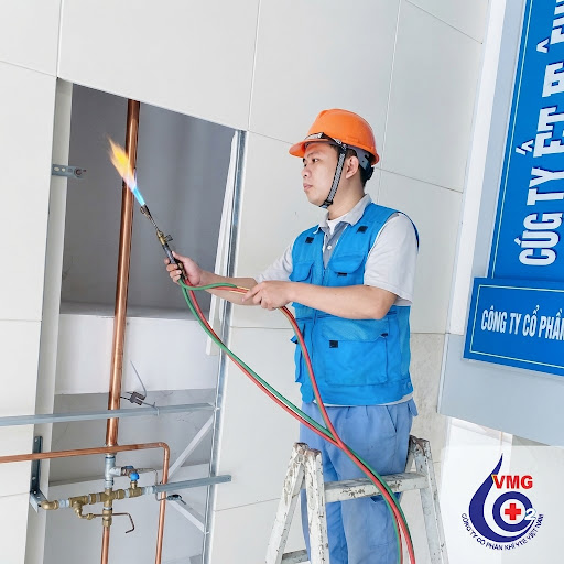 Lắp đặt và hiệu chỉnh thiết bị