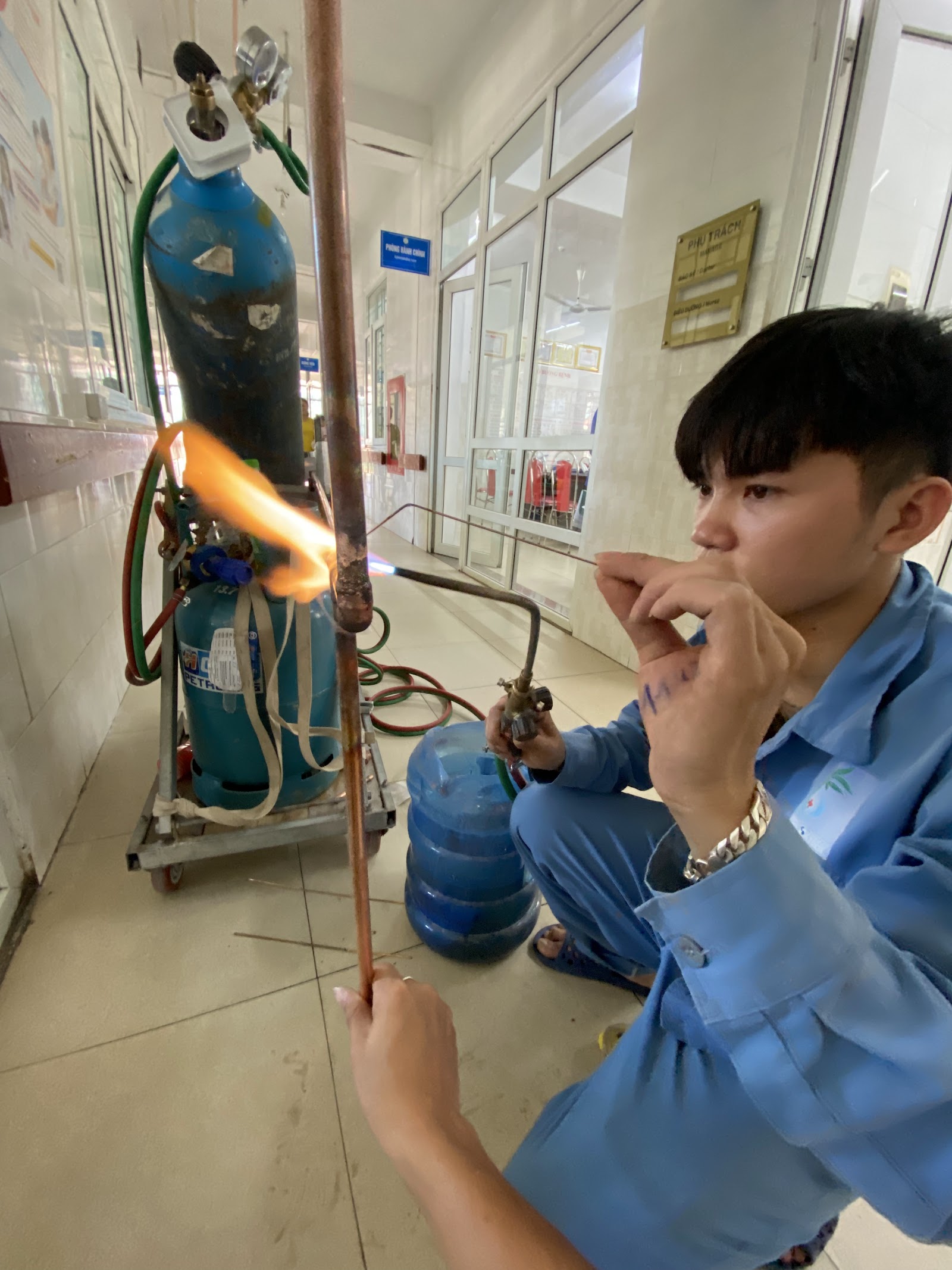 VMG thi công hệ thống khí y tế tại Bệnh viện Bạch Mai - hạng mục 3