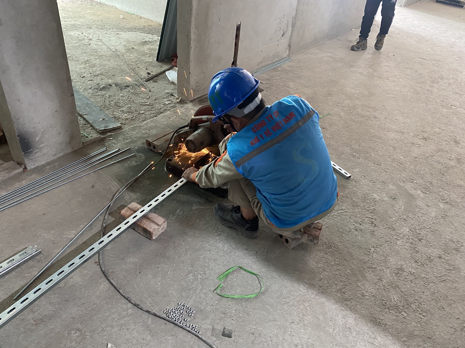 VMG thi công hệ thống khí y tế tại Bệnh viện Ung Bướu Hà Nội - hạng mục 3